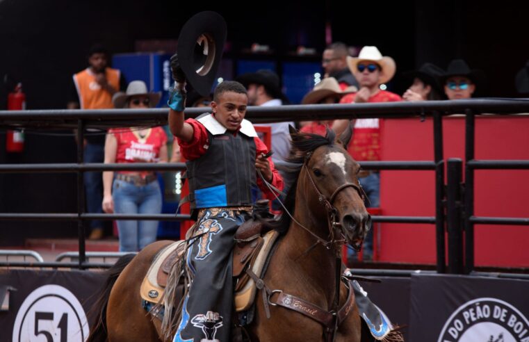 Jovem de Divinópolis é campeão do Rodeio Júnior