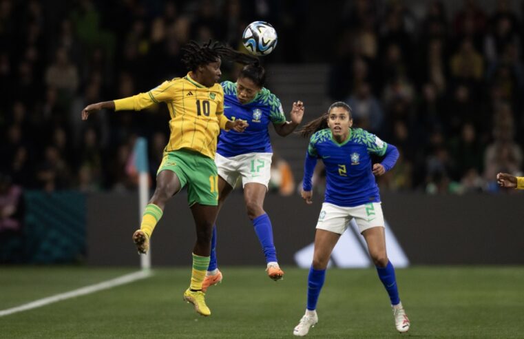 Brasil empata e dá adeus a Copa do Mundo Feminina