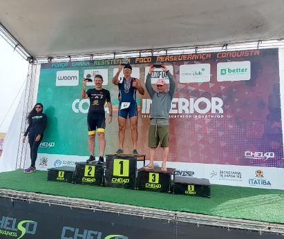 José Sérgio  conquista 1º lugar em competição de triatlhon