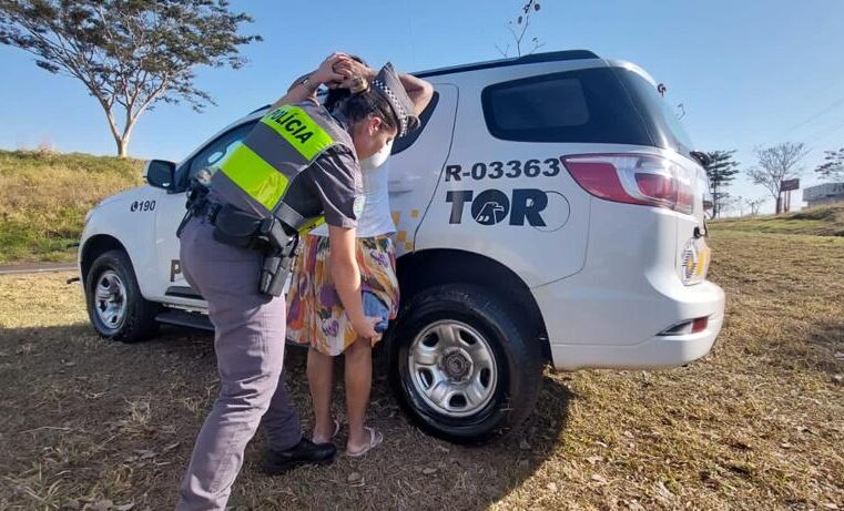 Polícia Rodoviária localiza drogas com passageira de ônibus