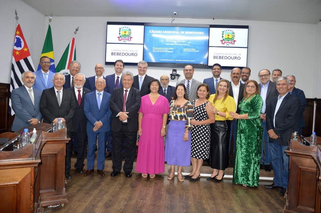 Câmara de Bebedouro homenageia advogados com “Medalha Rui Barbosa”