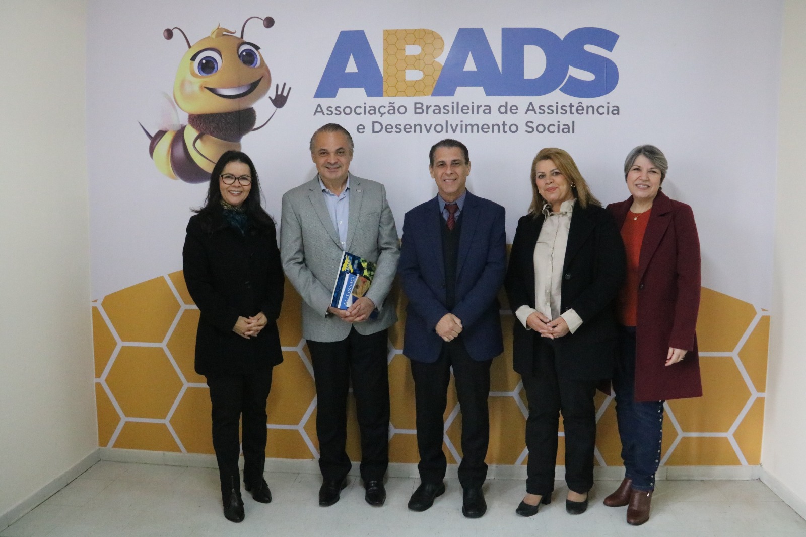 Deputado Sebastião Santos e Secretário de Turismo Roberto de Lucena visitam a ABADS