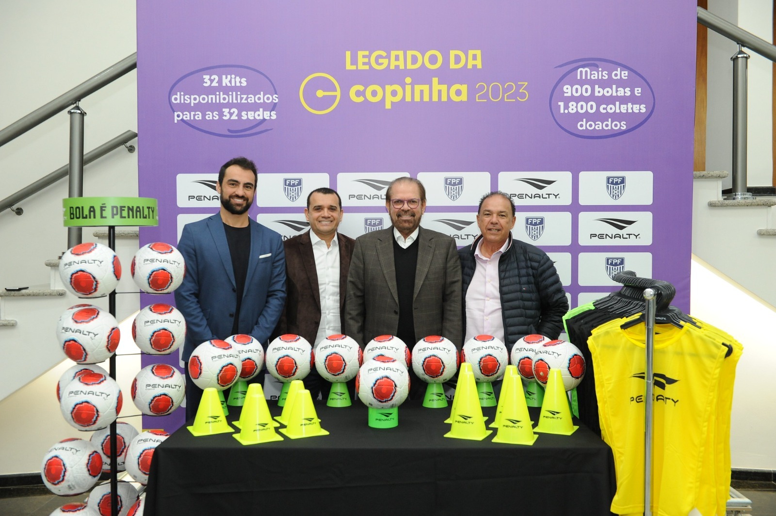 FPF e Penalty entregam legado da Copinha: cidades-sede da competição recebem quase 3.000 itens para fomentar o futebol no interior de São Paulo