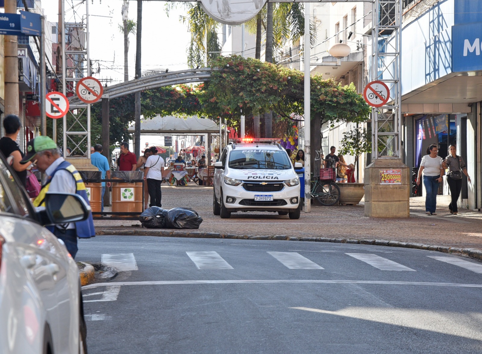 Prefeitura anuncia abertura do calçadão da Rua 20