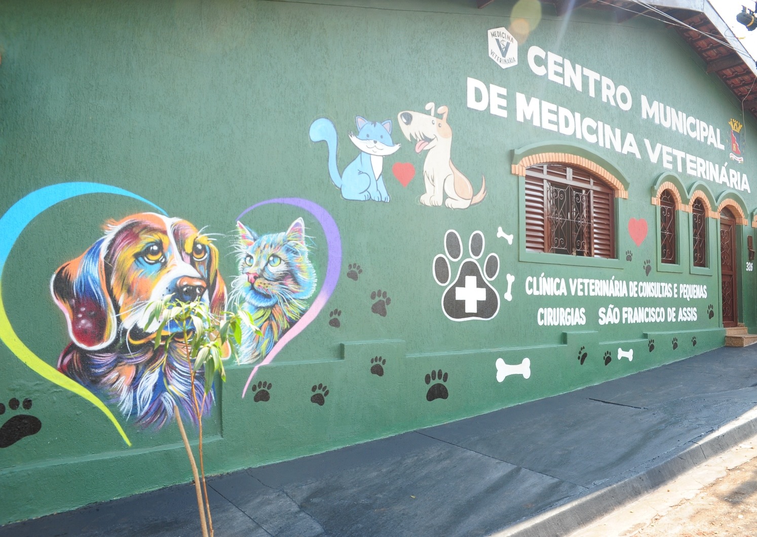 Prefeita Paula Lemos inaugura Centro Municipal de Medicina Veterinária