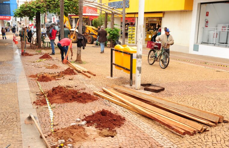 Prefeitura inicia abertura do ‘Calçadão’ da Rua 20; 