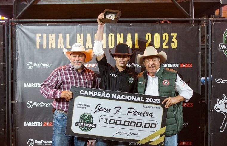 Campeão brasileiro da PBR é o competidor Jean Pereira de  Goías