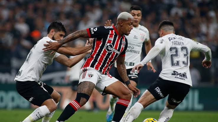 Corinthians e São Paulo se enfrentam pela Copa do Brasil