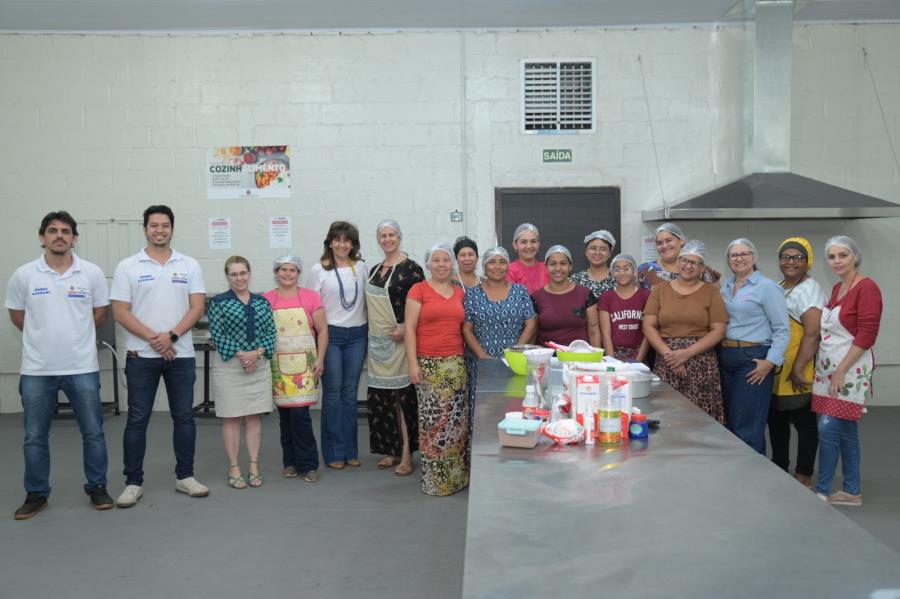 Curso de Bolos e Cupcakes é concluído com sucesso em Colina