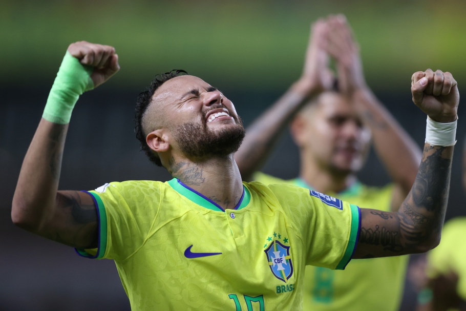 Neymar se torna o maior artilheiro da seleção em goleada diante da Bolívia