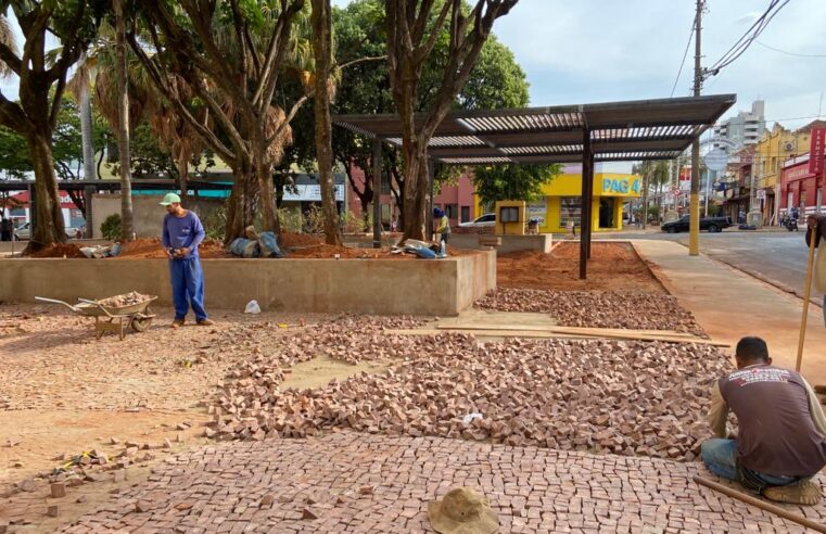 Quiosques da Praça serão demolidos a partir de quarta, dia 13