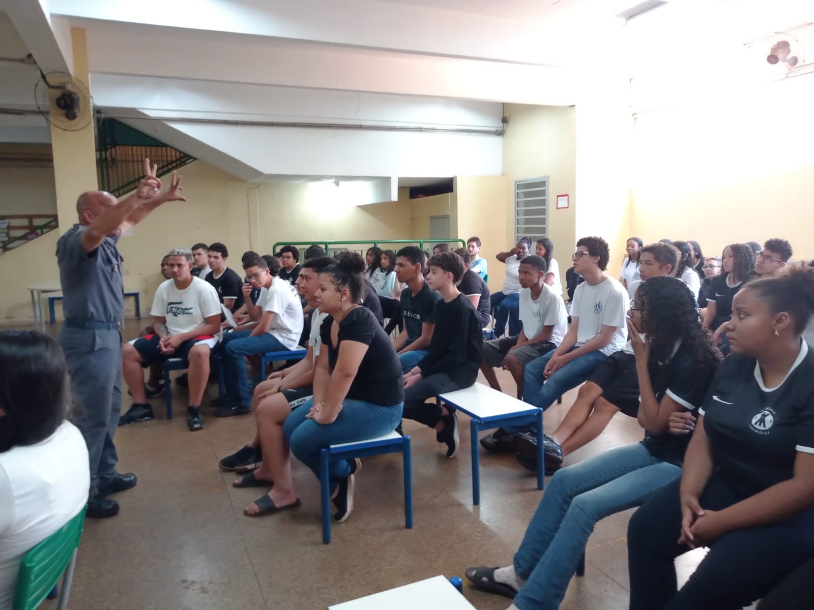 PM ministra palestra sobre drogas lícitas e ilícitas no Aymore