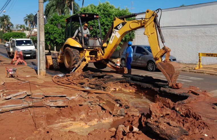 SAAE realiza reparo no centro de Barretos