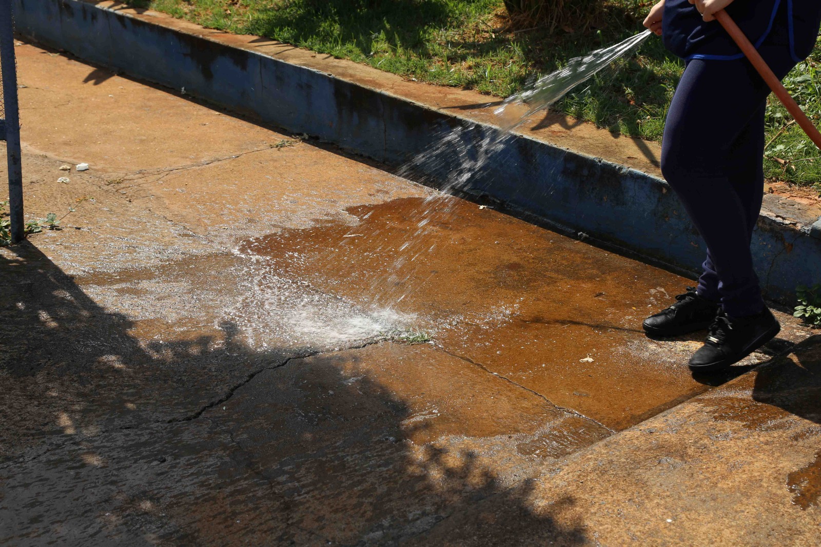 Barretos adota medidas urgentes para a conservação de água durante a onda de calor