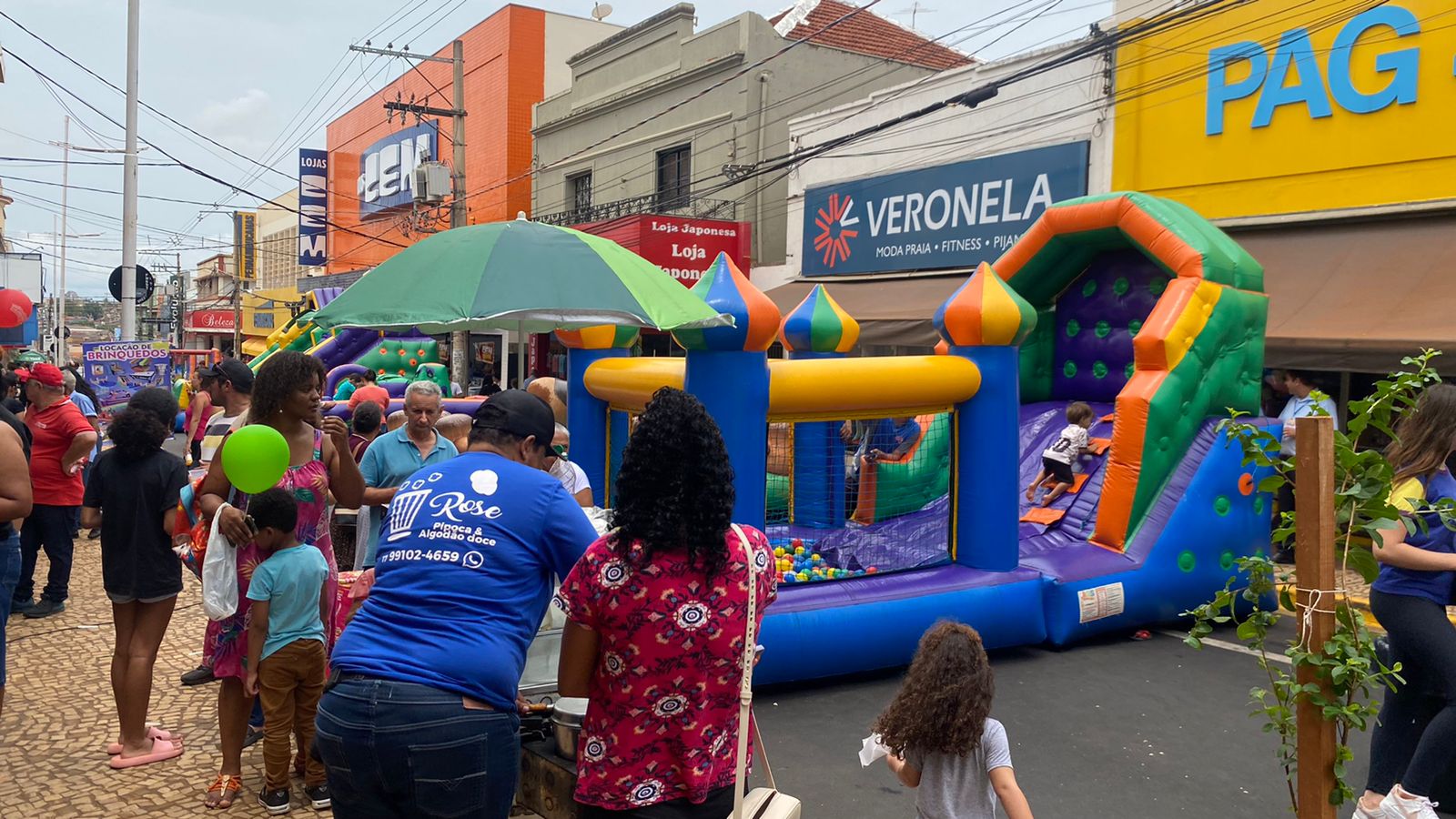 Programação gratuita para a Semana das crianças movimenta o comércio de Barretos