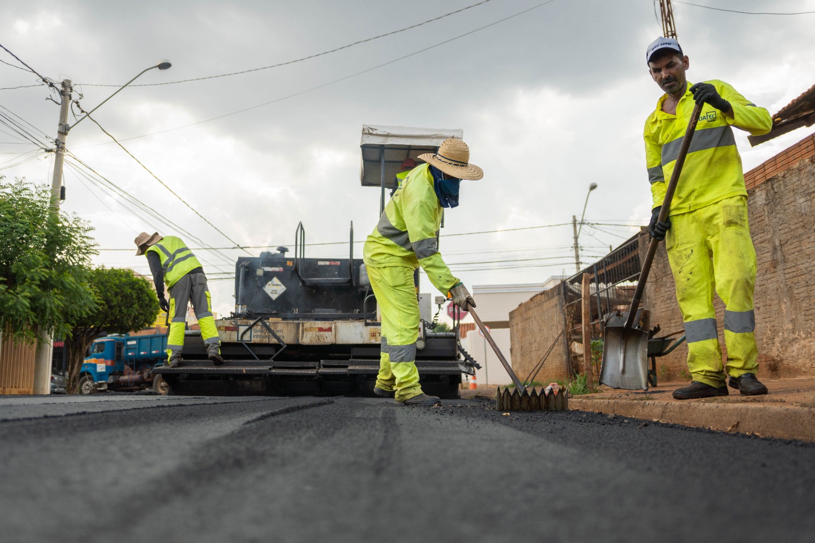 Segunda fase do maior pacote de recapeamento asfáltico já tem mais de 40 mil metros quadrados de vias recuperadas