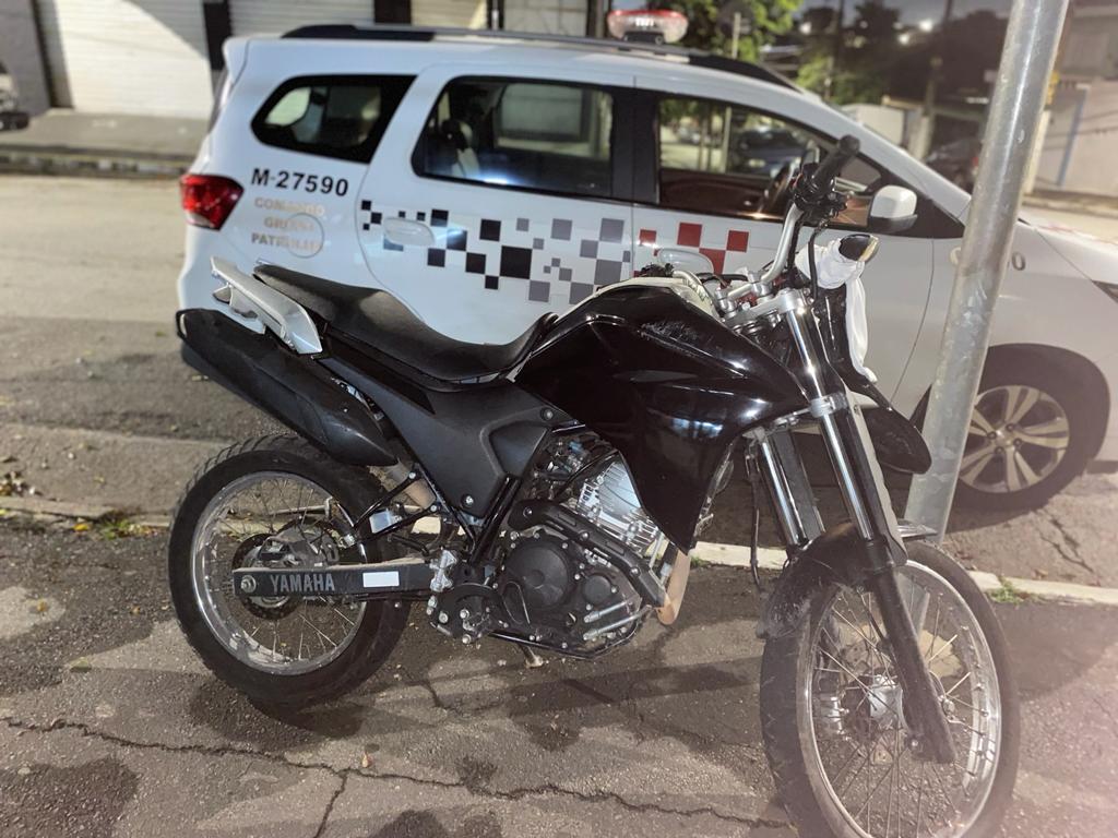 Polícia Militar prende três e recupera motocicletas roubadas na zona sul de SP