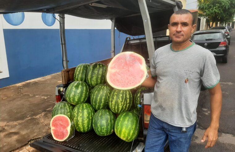 Fuja do calor: Ademir Frutas está na Praça do Pedro Cavalini