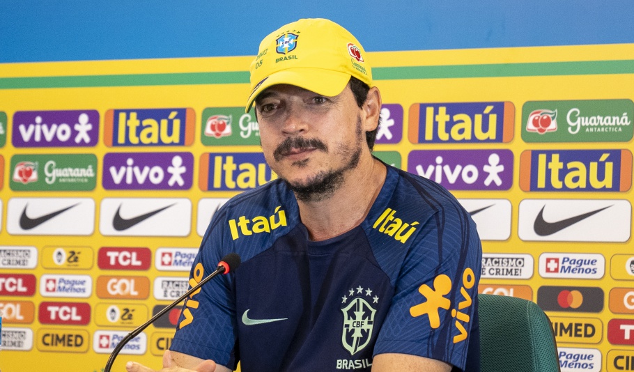 Técnico do Brasil destaca dificuldades diante da Colômbia