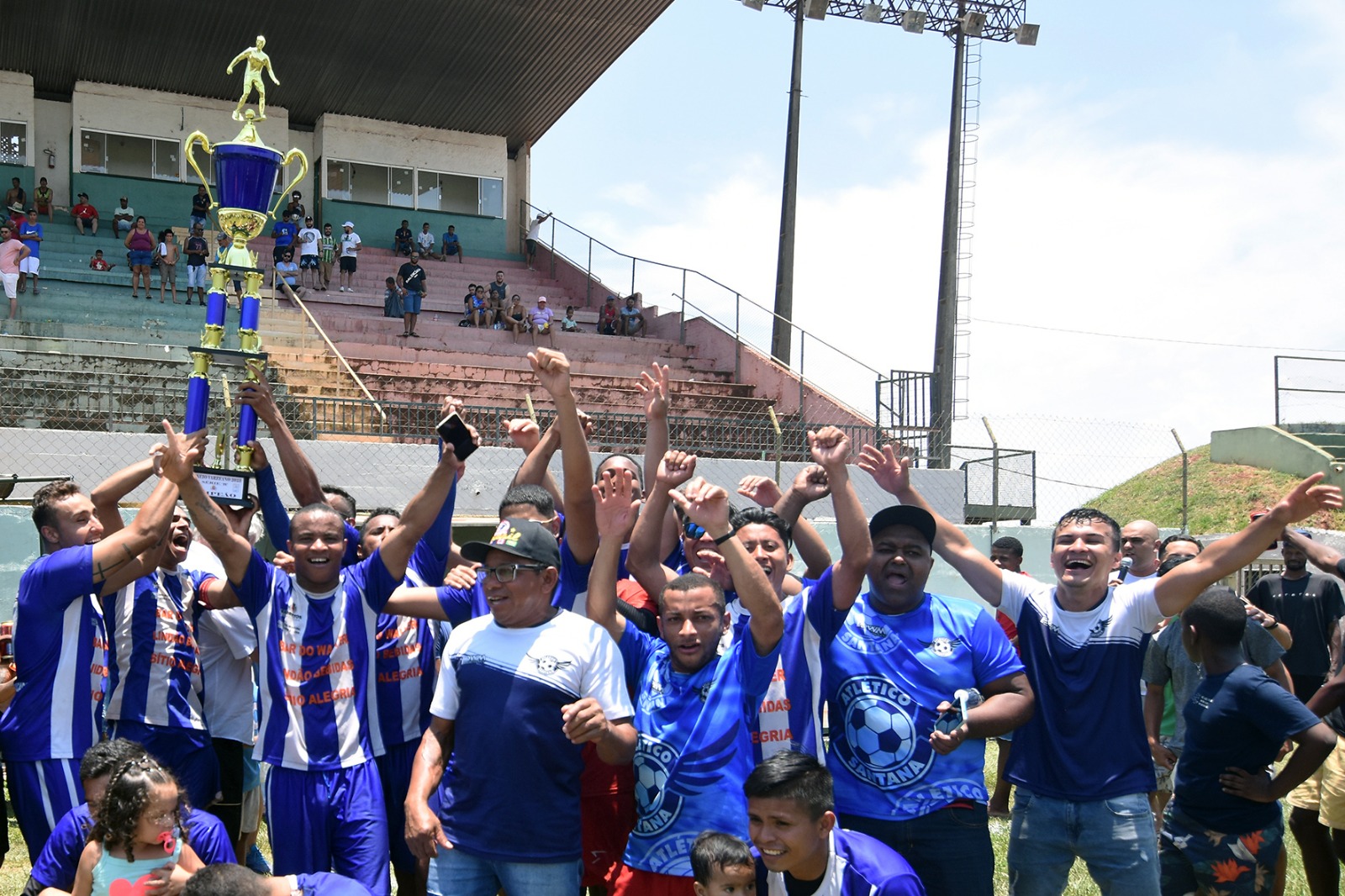 Atlético Santana é campeão da Série B nos pênaltis