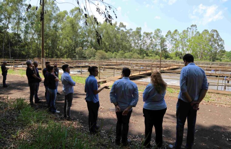 SAAE Barretos promove visita a estações de tratamento de água e esgoto para servidores e estagiários