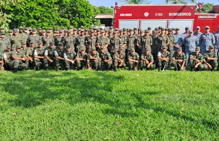 Atiradores recebem instrução de combate a incêndio