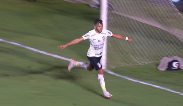 Corinthians vence o Vasco de virada e se garante na Série A