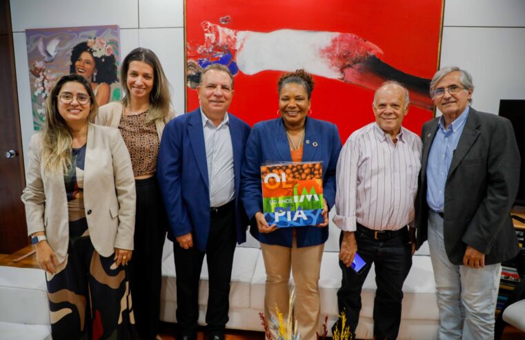 Prefeito garante apoio para o 60º Festival do Folclore e exposição permanente do Novo Museu com a Ministra da Cultura