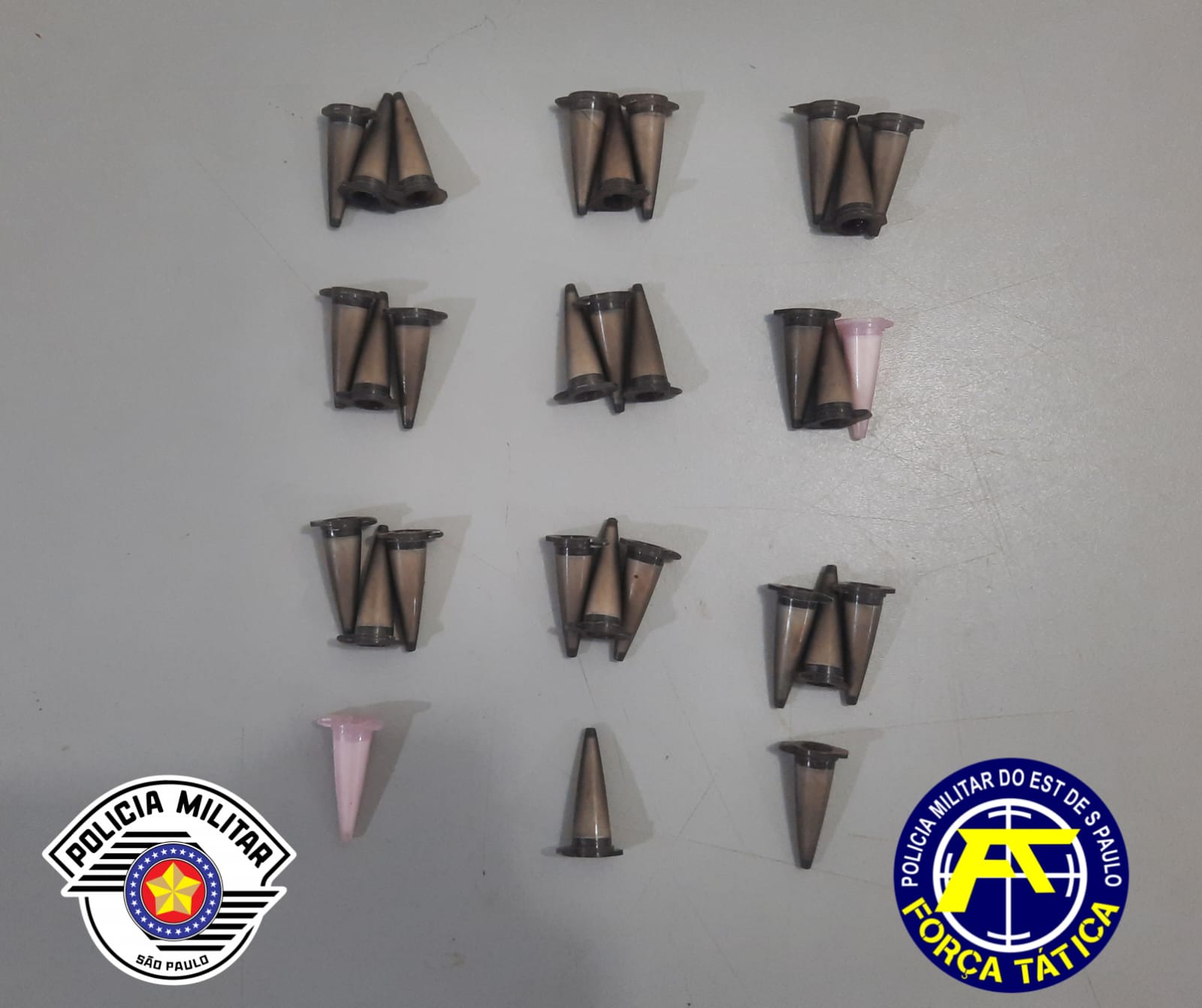 Traficante é preso com microtubos de cocaína