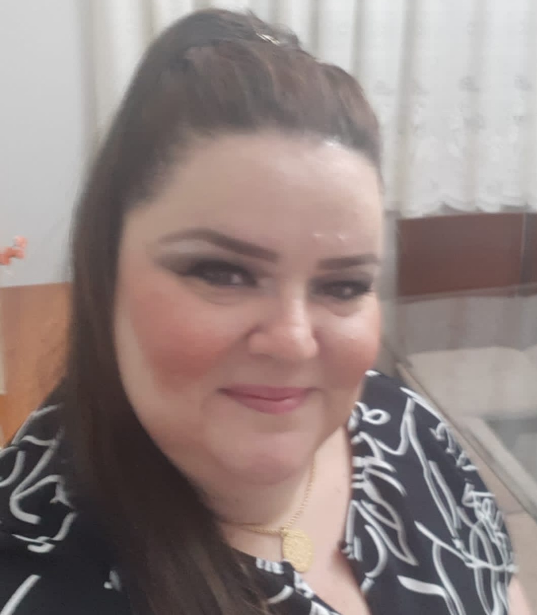 Advogada Priscila Demarchi divulga  mensagem de Feliz Ano Novo