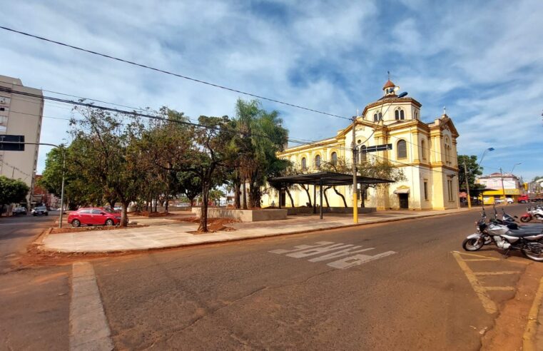 Vias no entorno da Praça Francisco Barreto serão recapeadas