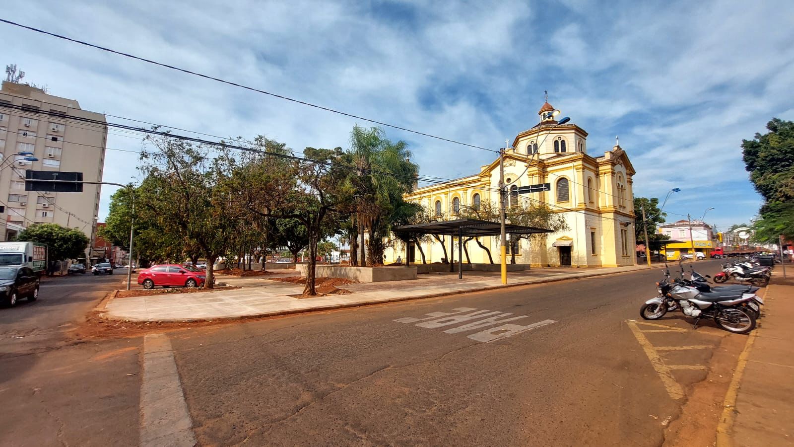 Vias no entorno da Praça Francisco Barreto serão recapeadas