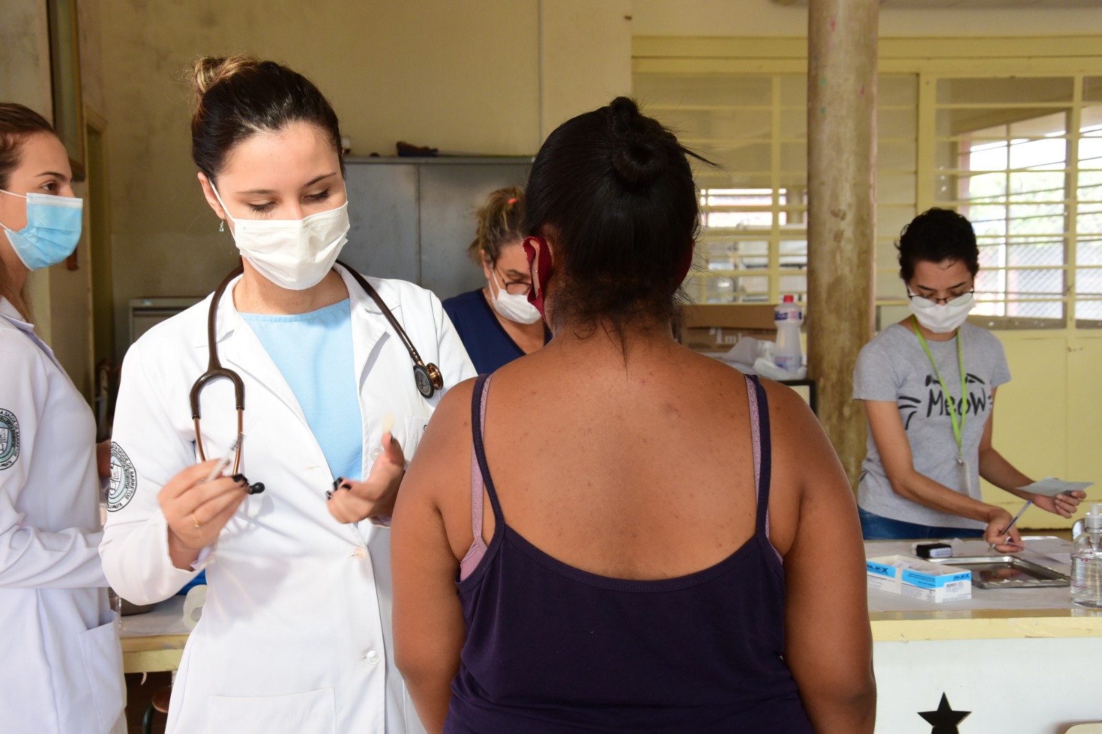 Covid-19: Pessoas a partir de 60 anos e imunocomprometidos acima de 12 anos  podem se vacinar até  sexta, dia 29