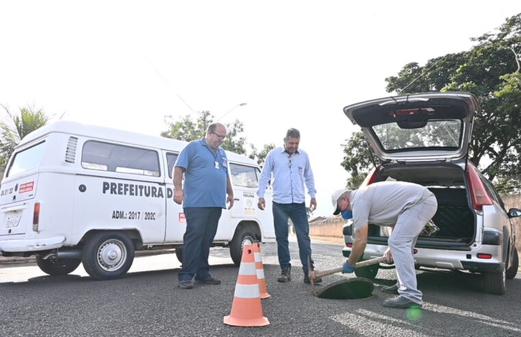 Prefeitura de Colina inicia dedetização na rede de esgoto para o controle de baratas e escorpiões