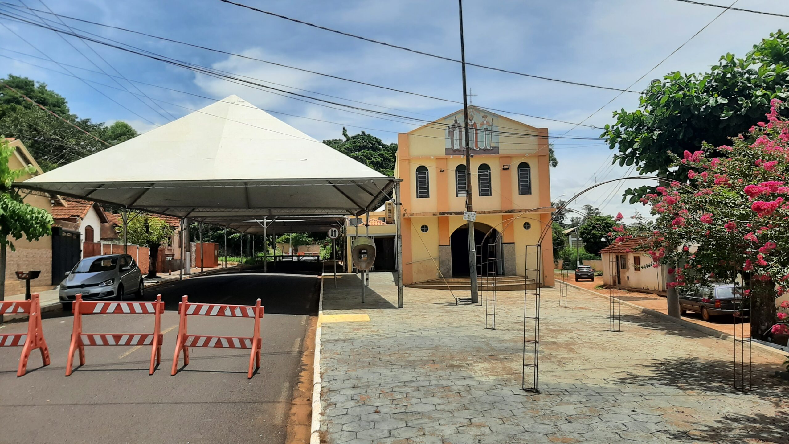 Quatro missas e quermesse hoje na Capela de Santos Reis