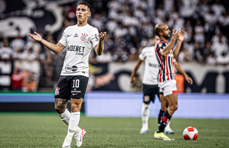 São Paulo vence na Arena e quebra tabu de 10 anos