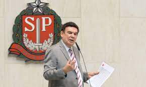 A Assembleia Legislativa do Estado de São Paulo lamenta, com profundo pesar, o falecimento do ex-parlamentar Antônio Carlos Campos Machado.
