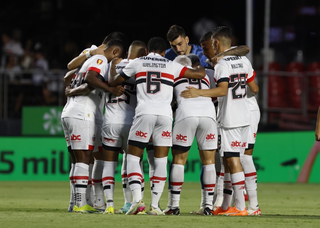 São Paulo e Bragantino empatam pelo Paulistão