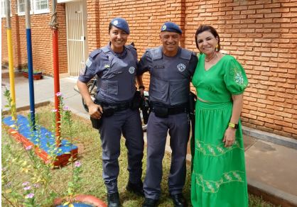 Polícia Militar faz trabalho preventivo nas escolas na volta às aulas