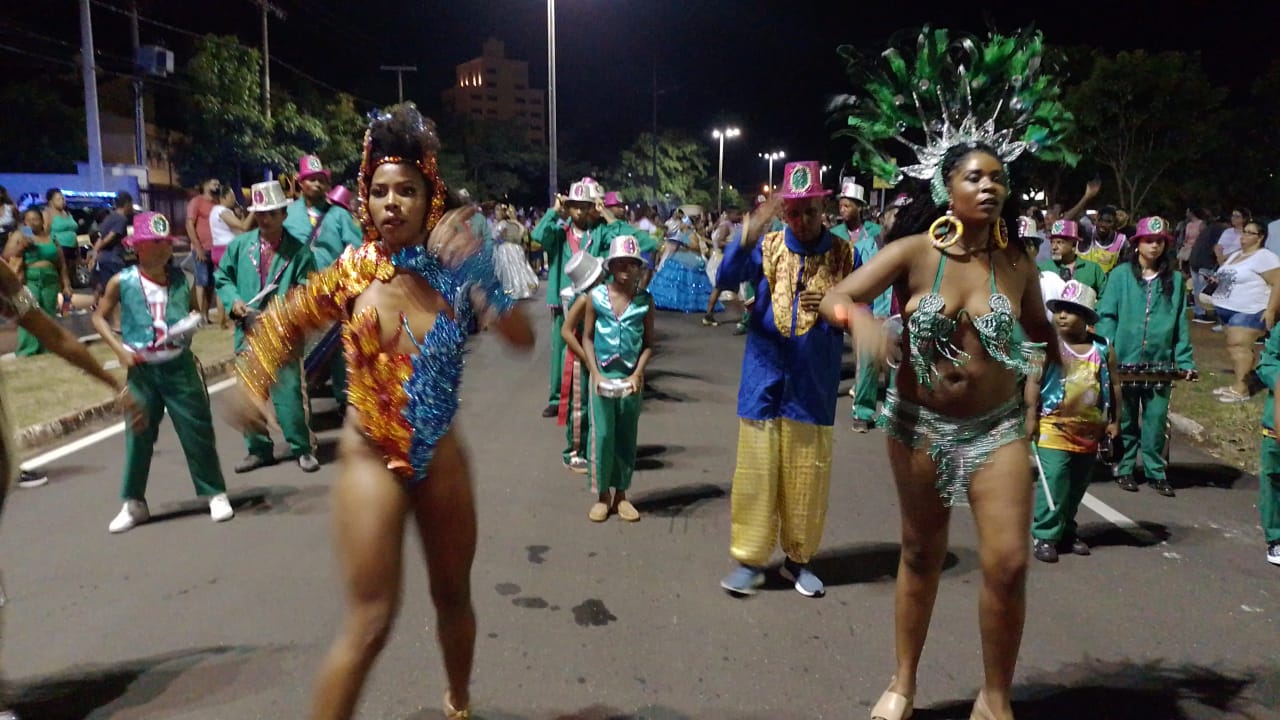 CarnaBarretos teve várias atrações na Região dos Lagos