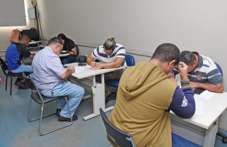 Mais de 150 candidatos participam de Feirão de Emprego realizado nesta terça-feira, dia 20