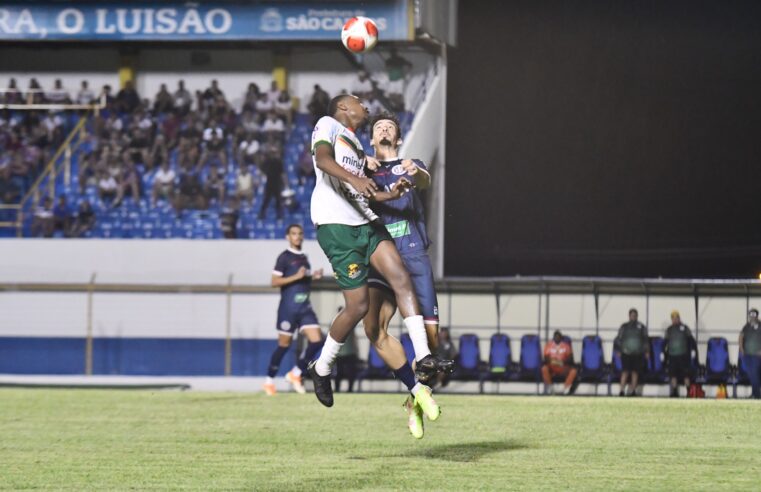 Touro do Vale vence o São-carlense e volta para a 3ª colocação