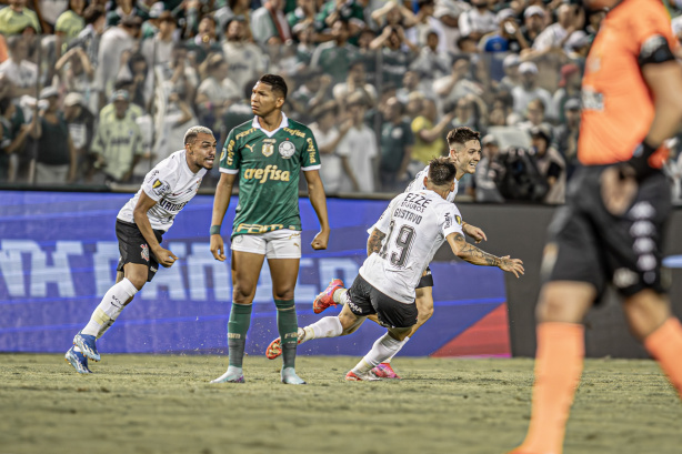 Corinthians busca empate heroíco contra o Palmeiras