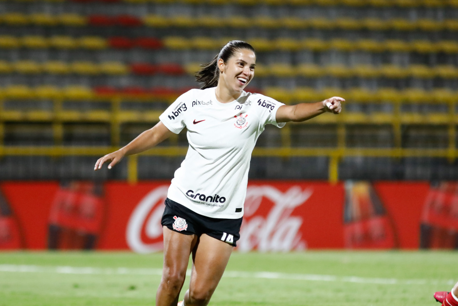 Supercopa: Corinthians e Ferroviária vencem e se enfrentam na semifinal