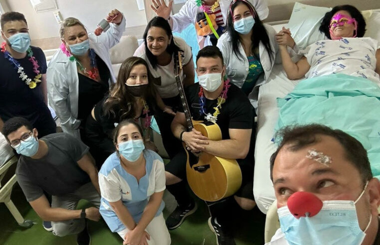 Hospital Regional de Franca promove bloco de Carnaval para pacientes