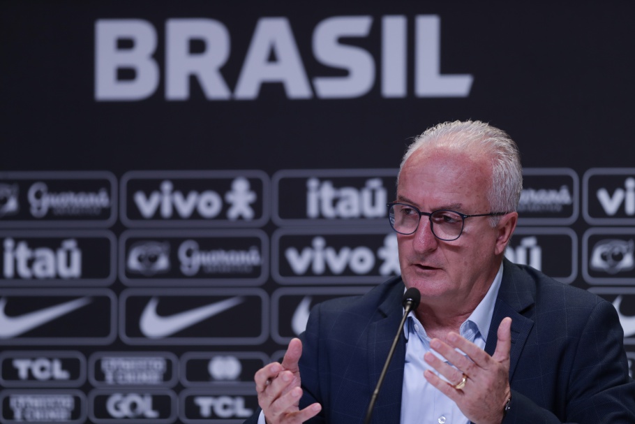 Seleção brasileira é convocada por Dorival Júnior para jogos amistosos