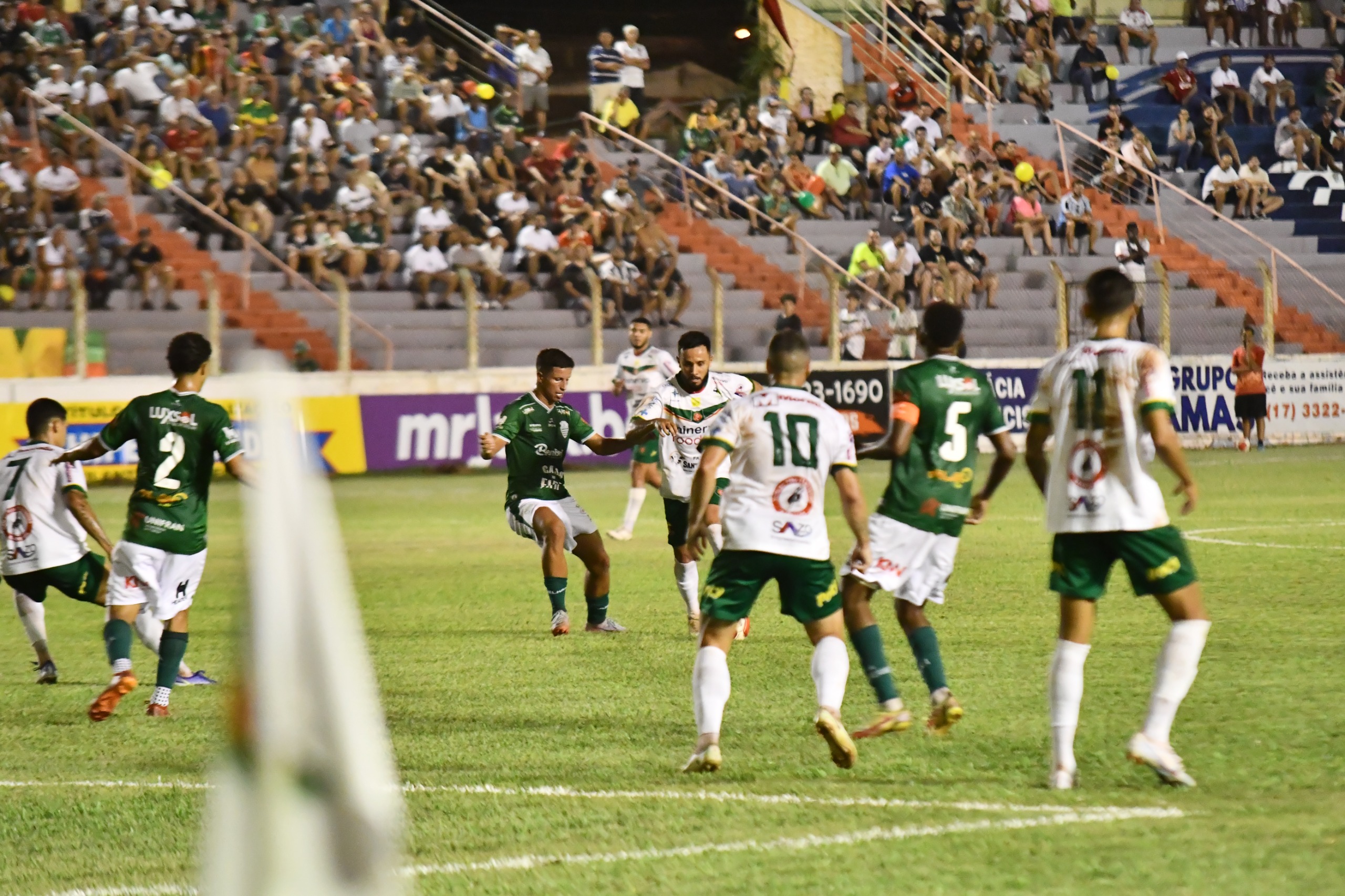 Touro do Vale vence de virada e assume liderança isolada da Série A4