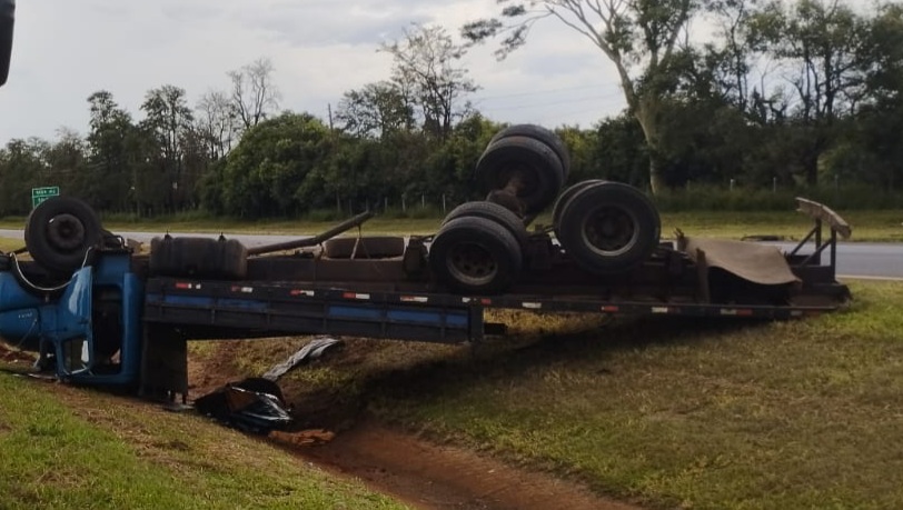 Caminhoneiro morre em acidente na Faria Lima