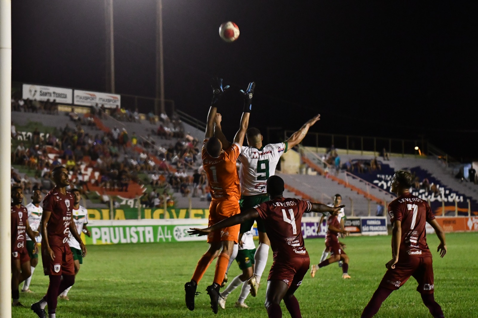 Empate: BEC deixa vitória escapar no final do 2° tempo