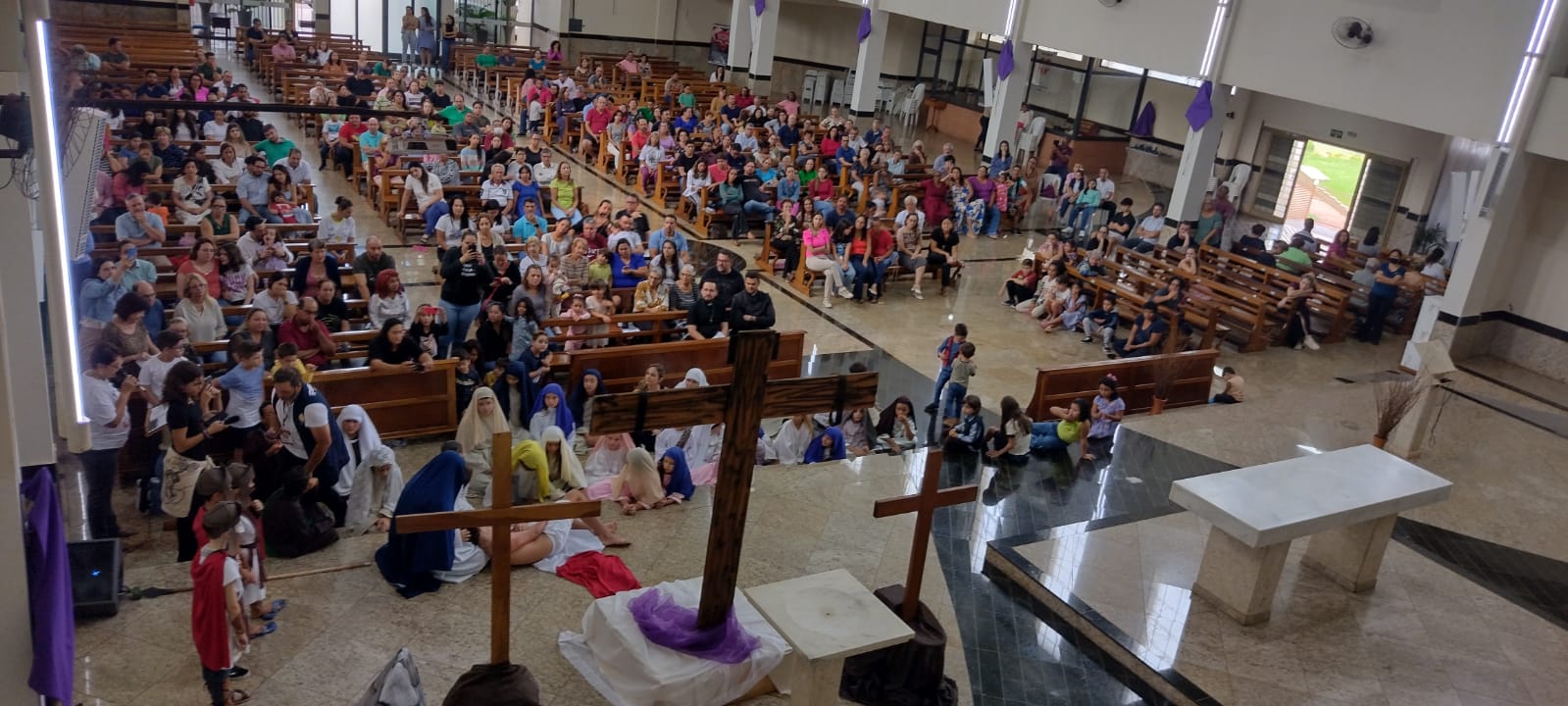 Paróquia São Benedito realiza encenação da Paixão de Cristo